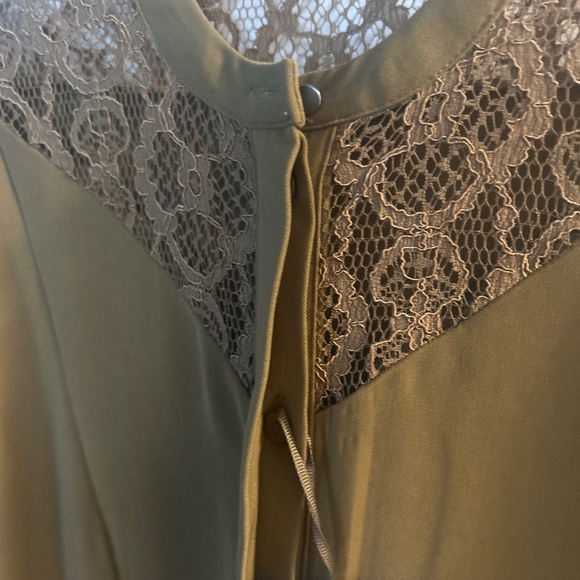 Vero Moda Blouse Sz M. in Mocha Color. NWT - Picture 3 of 6